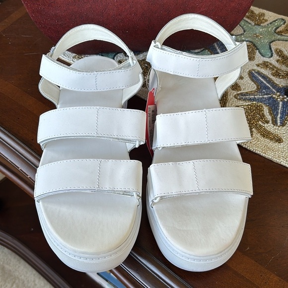 Brand New Vans Genuine Leather Colfax Sandals in True White Adjustable Straps - Picture 6 of 16
